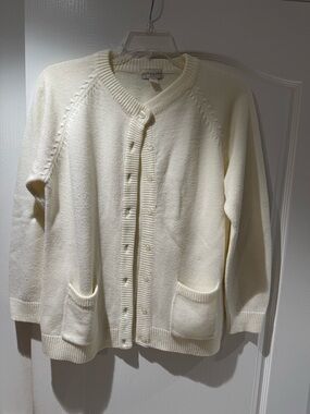 Northern Isles Classic Ivory Button-Front Knit Cardigan